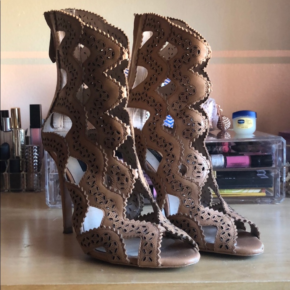 Zara Basic Collection Heels - Picture 2 of 3